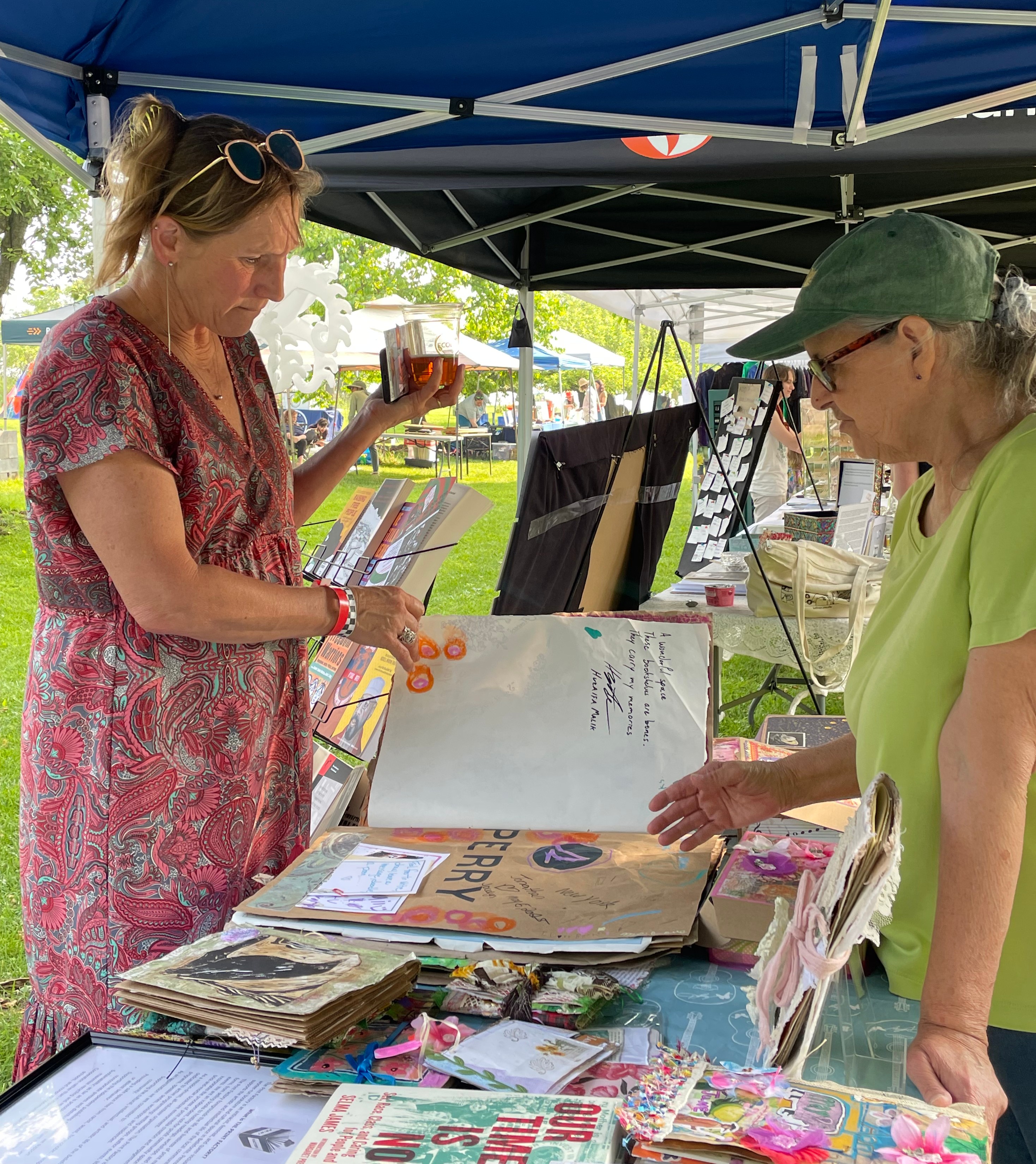 Rotating office exhibit display